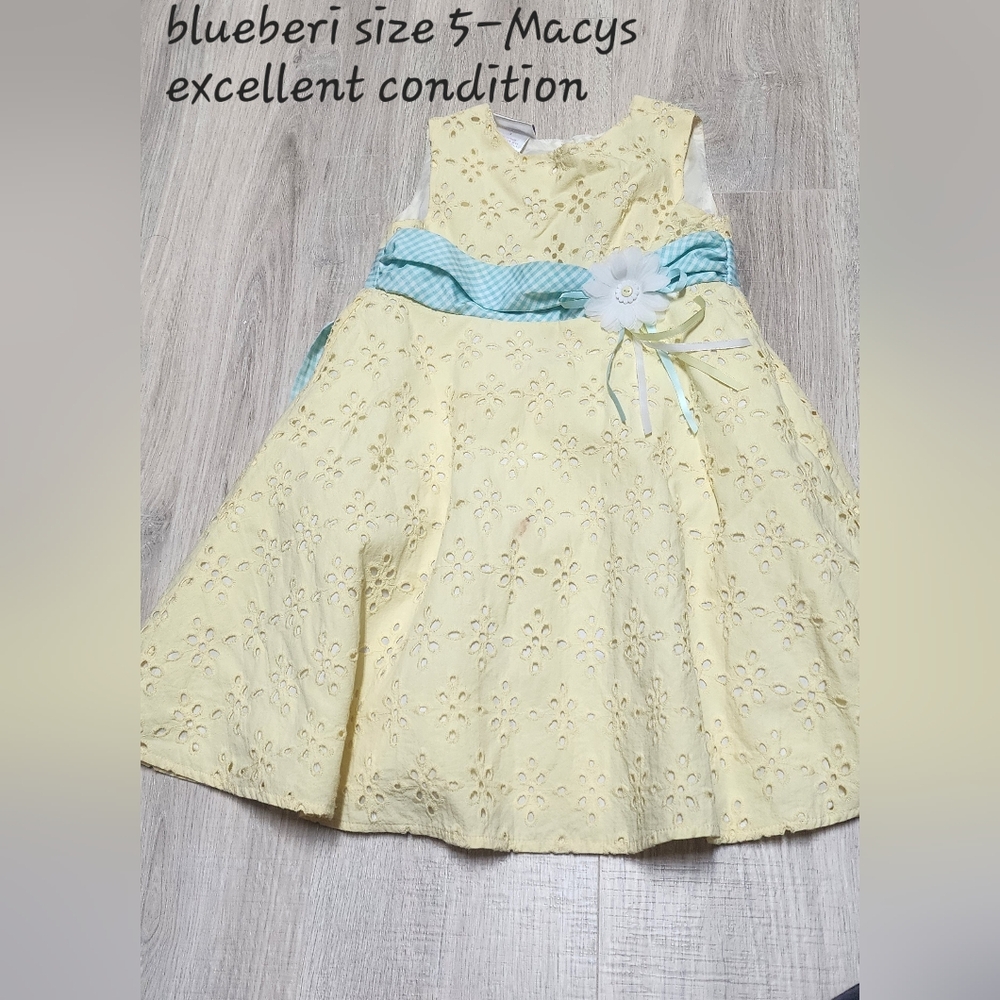 blueberi beautiful girl dress- macysize 5condition- excellent used condition U
